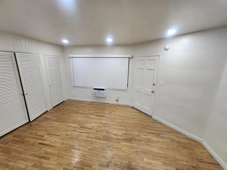 6326 Coldwater Canyon Ave #16 — Photo 11