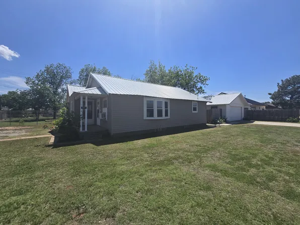 920 E A St, Altus, OK 73521