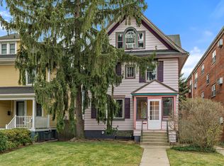 2142 Sherman Ave, Evanston, IL 60201