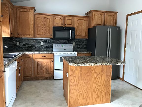 5th image of 6813 S Hughes Ave