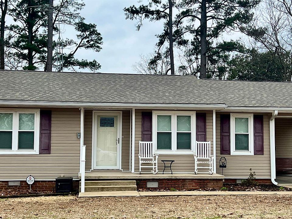 1st image of 617 Circle Dr