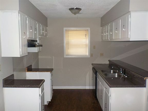5th image of 4034 Windermere Dr