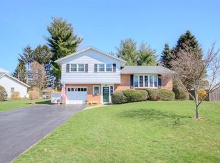 3530 Quincy Ln, Bethlehem, PA 18017