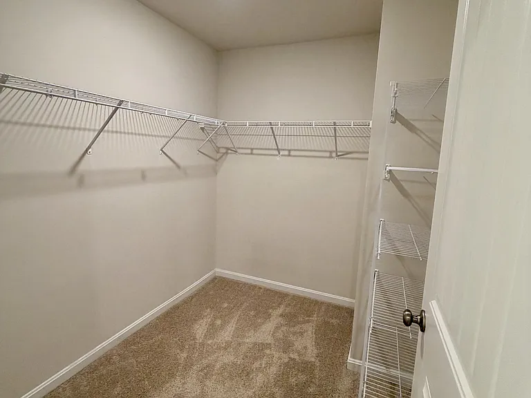 633 Currant Cir — Photo 24