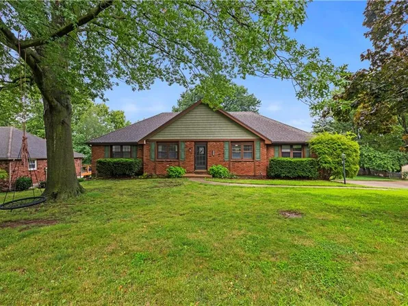 8206 NW Miami St, Kansas City, MO 64152