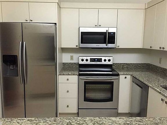 4th image of 307 Republic Ct #0