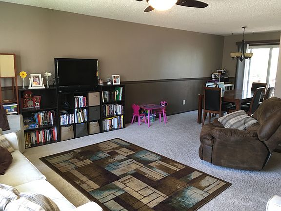 3rd image of 4502 E Ave