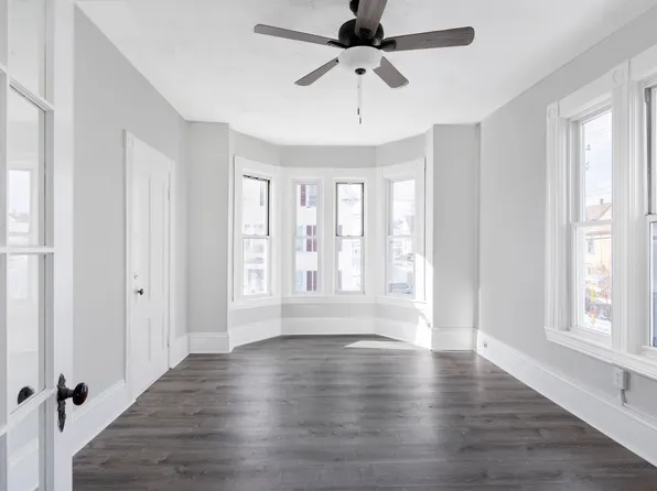 259 Notre Dame Avenue, Manchester, NH 03102