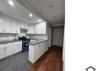 9803 197th St FLOOR 1, Hollis, NY 11423