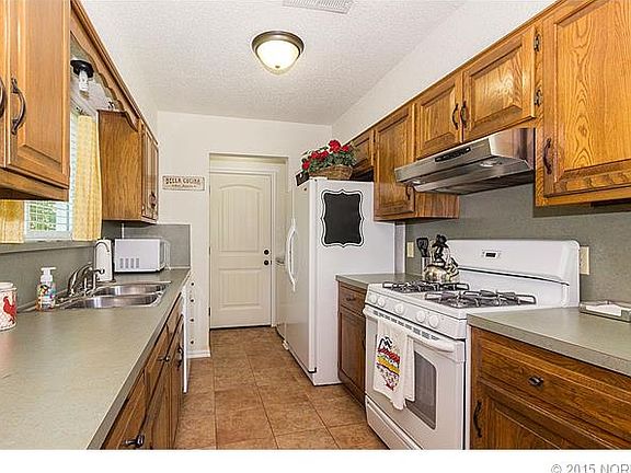 3rd image of 11714 E 83rd Pl N