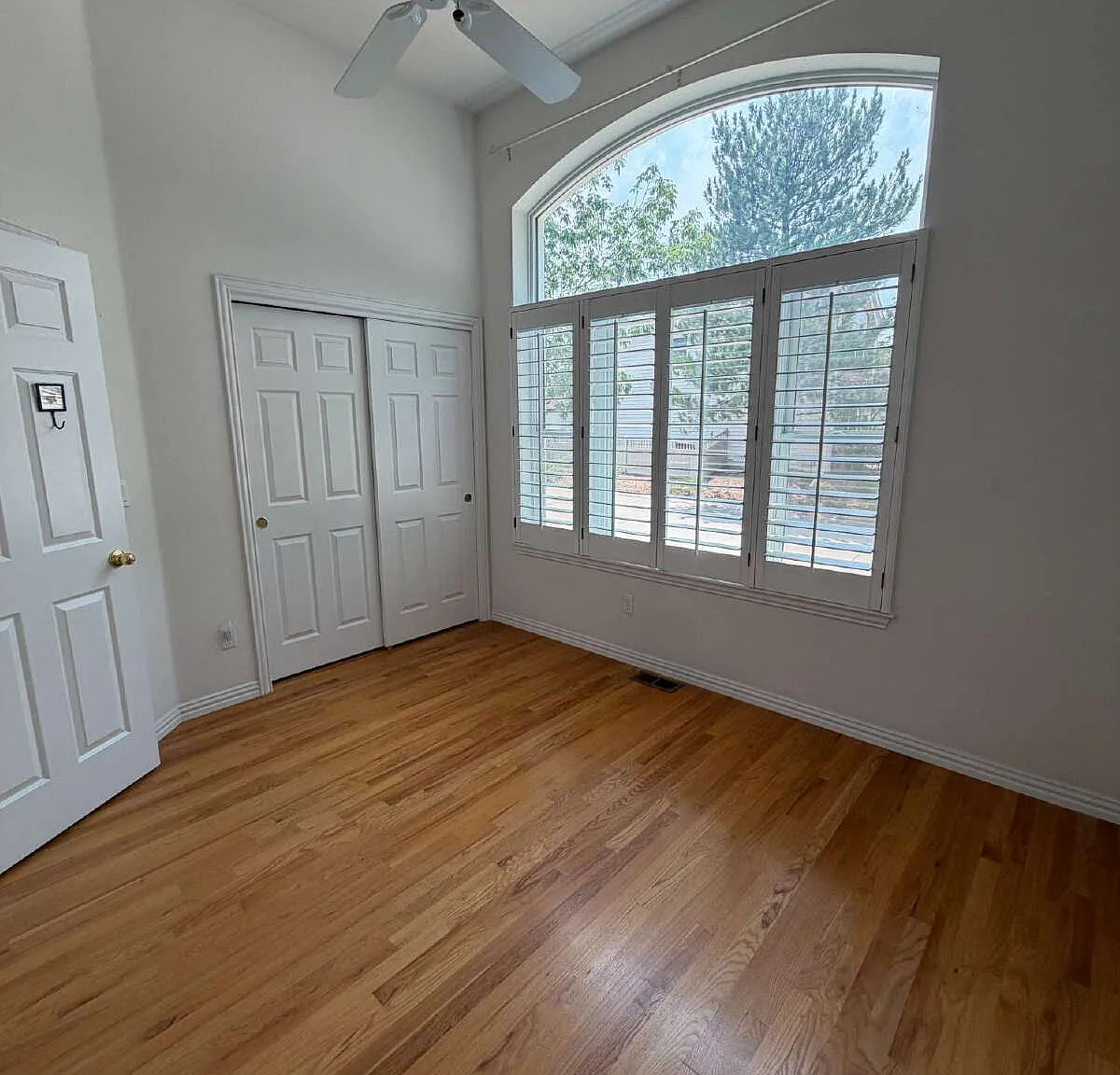 4 bed, 3.0 bath, 3124 sqft, $3,300 — Photo 4