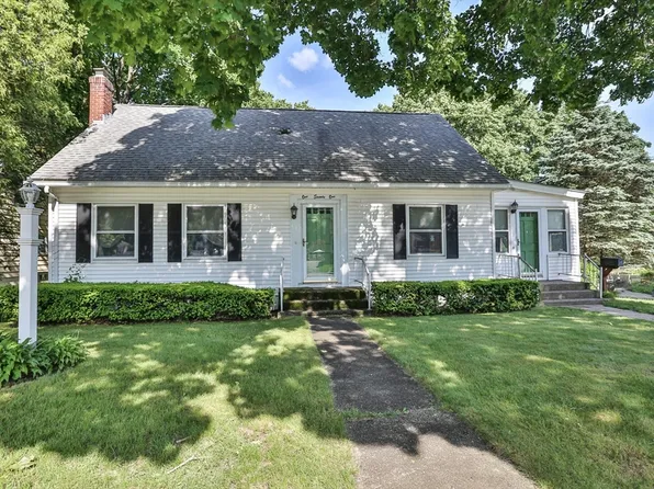 171 Manning St, Hudson, MA 01749