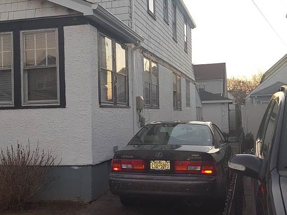 2nd image of 11726 204th St
