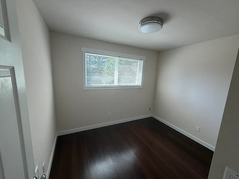 15831 44th Ave W #B — Photo 33
