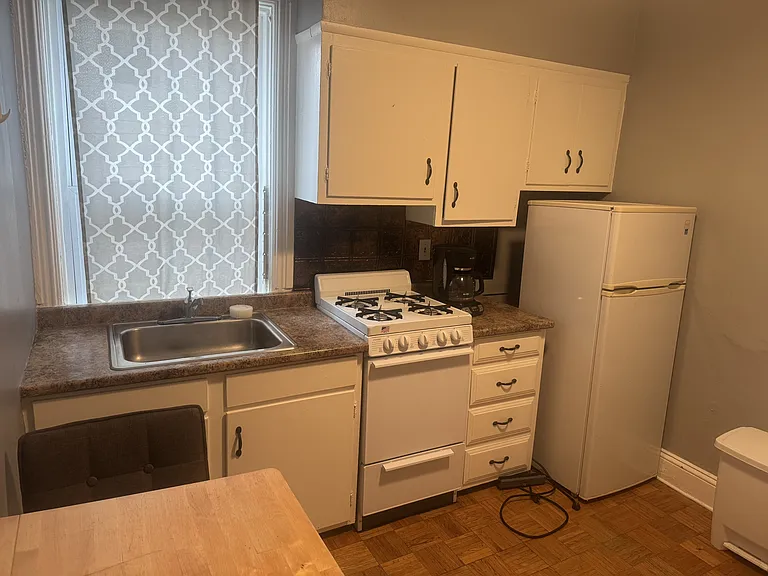 160-162 Transit St #162-1R — Photo 1