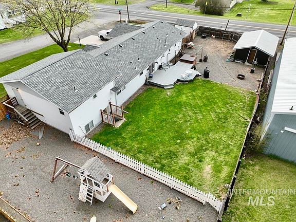 3rd image of 502 Villard Ave