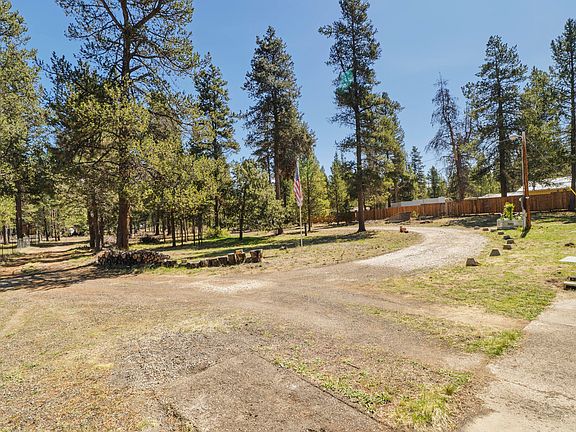 4th image of 53417 Brooktrout Ct