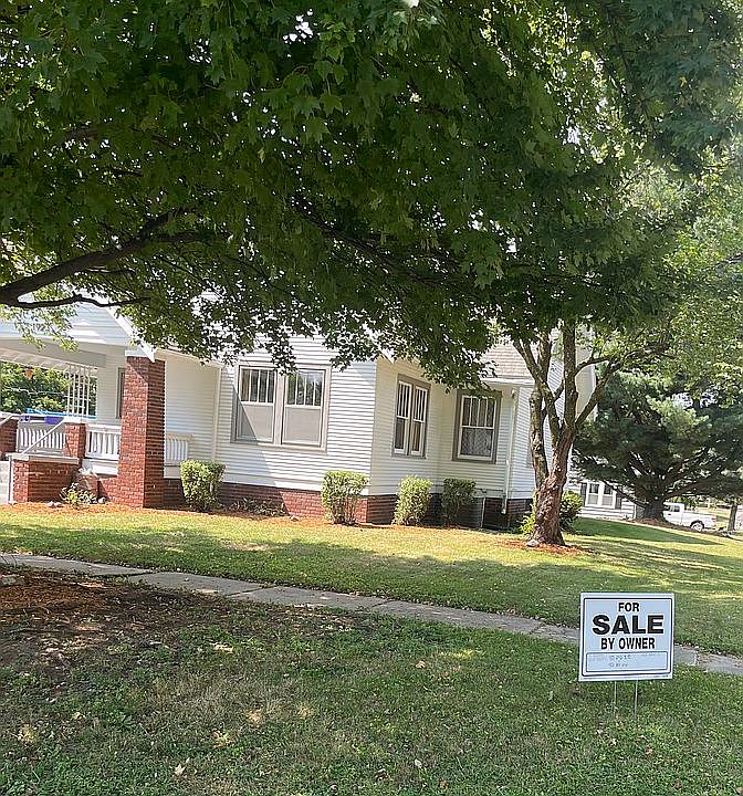 1923 Abbott St, Falls City, NE 68355 Zillow