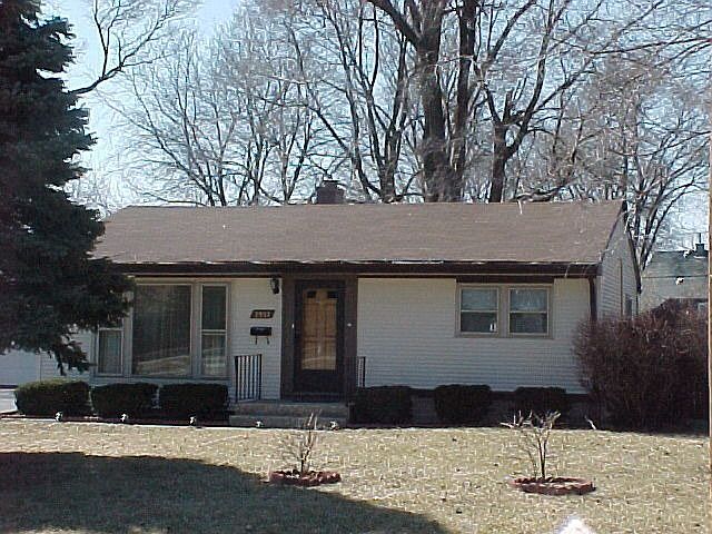 1st image of 2932 Behrns Dr