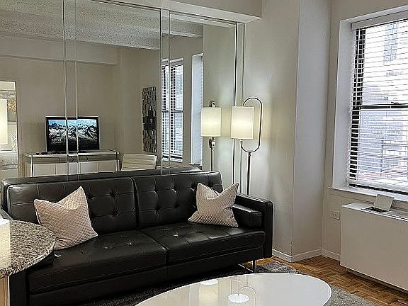 3rd image of 150 W 51st St #1126