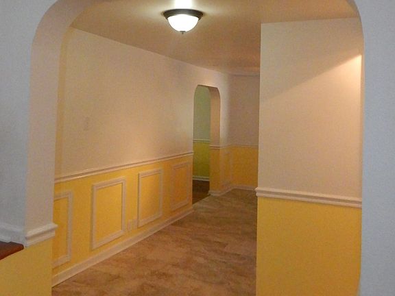 5th image of 305 Gore St