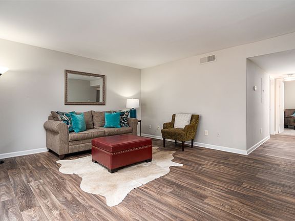 3rd image of 2613 Embarcadero Dr APT 182