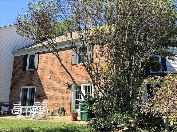 2nd image of 330 Cross Creek Dr APT C