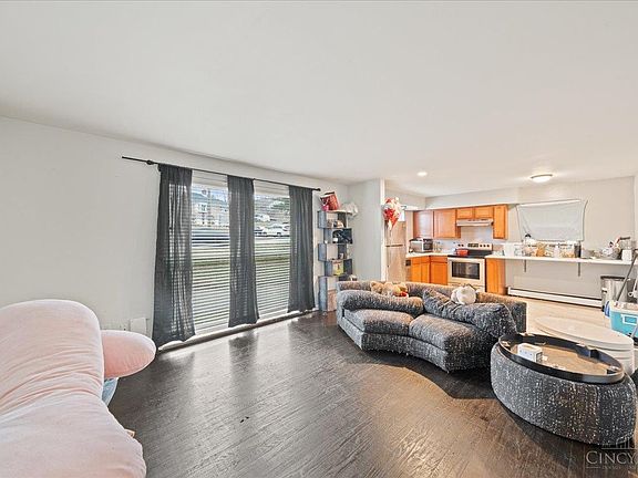 5th image of 2465 E Galbraith Rd