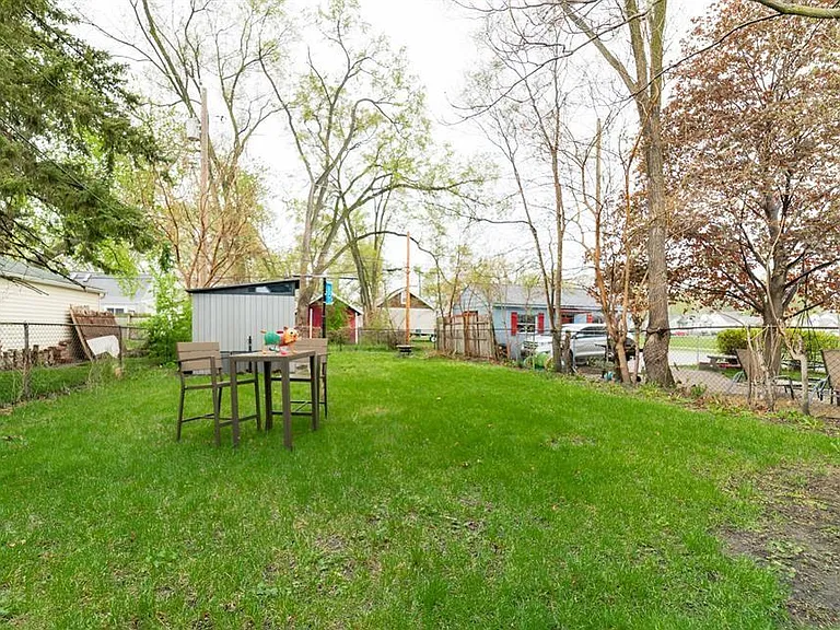 510 E Oakridge St — Photo 22