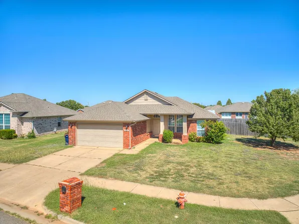 2401 NW 162nd St, Edmond, OK 73013
