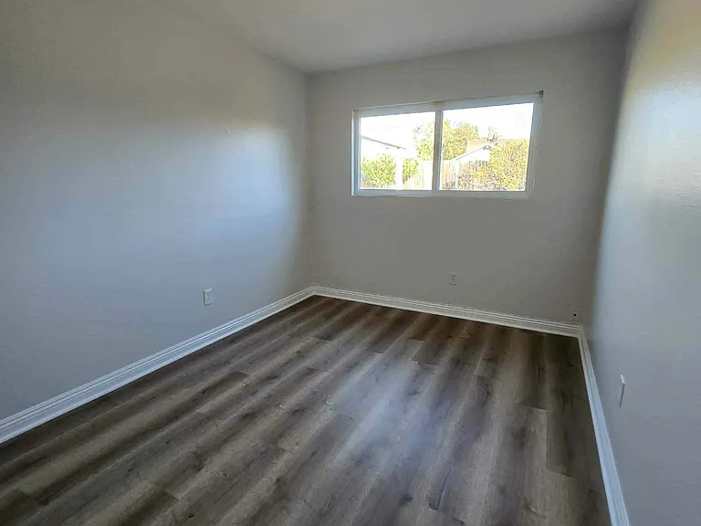 1495 Vallejo Dr — Photo 8