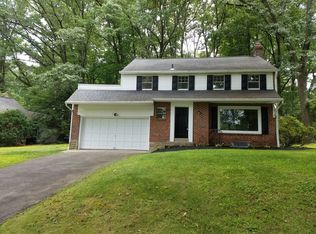 505 Waln Rd, Glenside, PA 19038