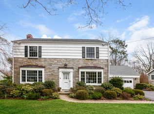6 Mileview Ave, White Plains, NY 10606