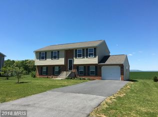15423 Camden Dr, Greencastle, PA 17225