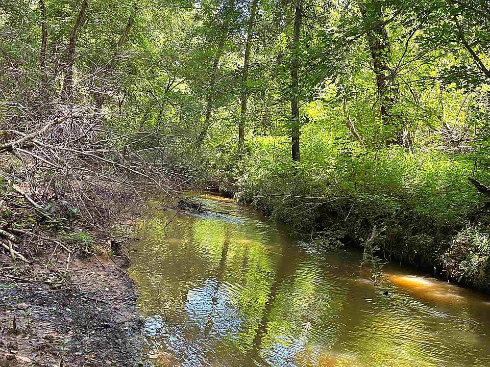 1st image of 144 Mountain Creek Rd
