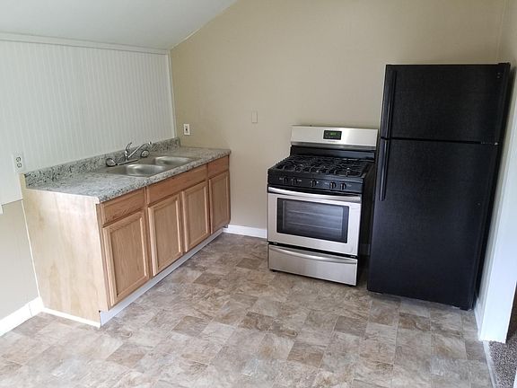 2nd image of 503 S Clay St APT 4