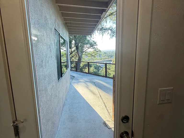 750 Gough Ave #750 — Photo 11