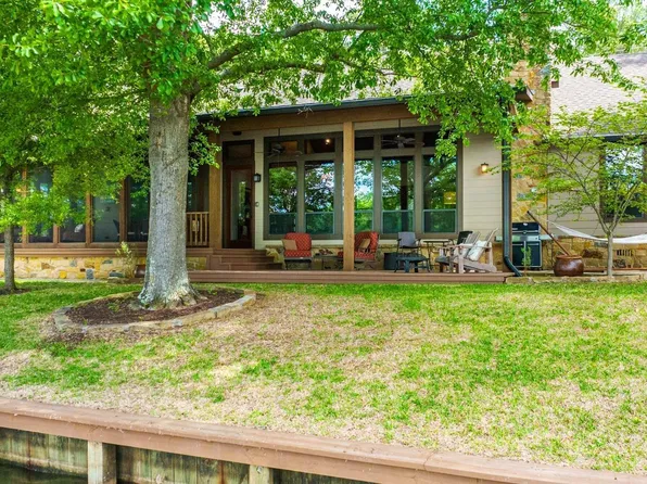 528 Whispering Pine Trl N, Mount Vernon, TX 75457