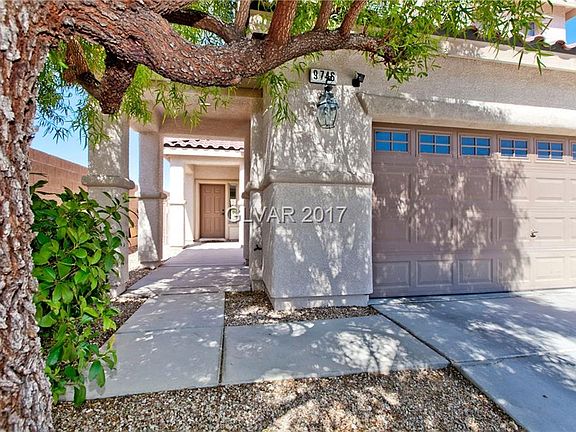 2nd image of 9746 Vista Cache Ct