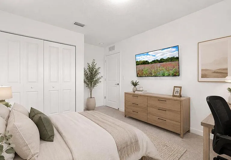 4246 Lagoon Shore Dr — Photo 16
