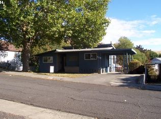 712 NW 9th St, Pendleton, OR 97801