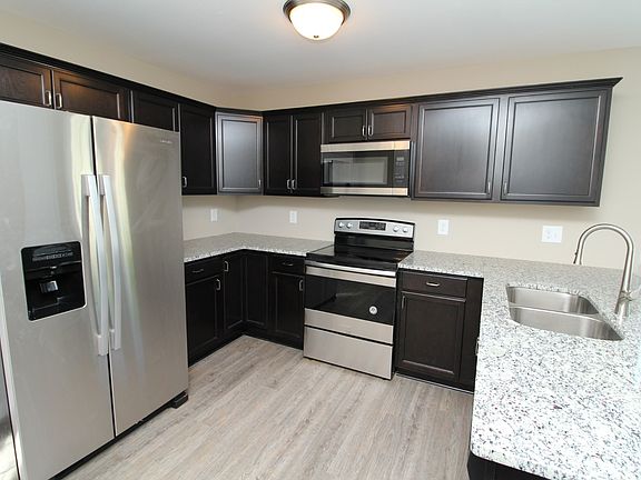 3rd image of 301 Landrum Pl Unit H
