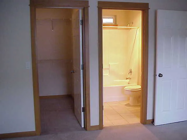 1760 NE Lotus Dr #1-2 — Photo 8