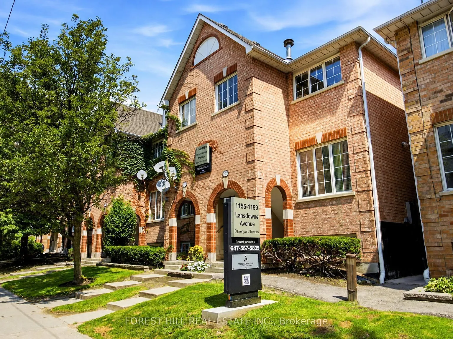 2 bed, $2,399 — Photo 1