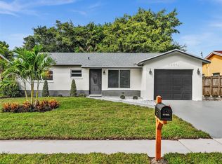 22571 SW 65th Ave, Boca Raton, FL 33428