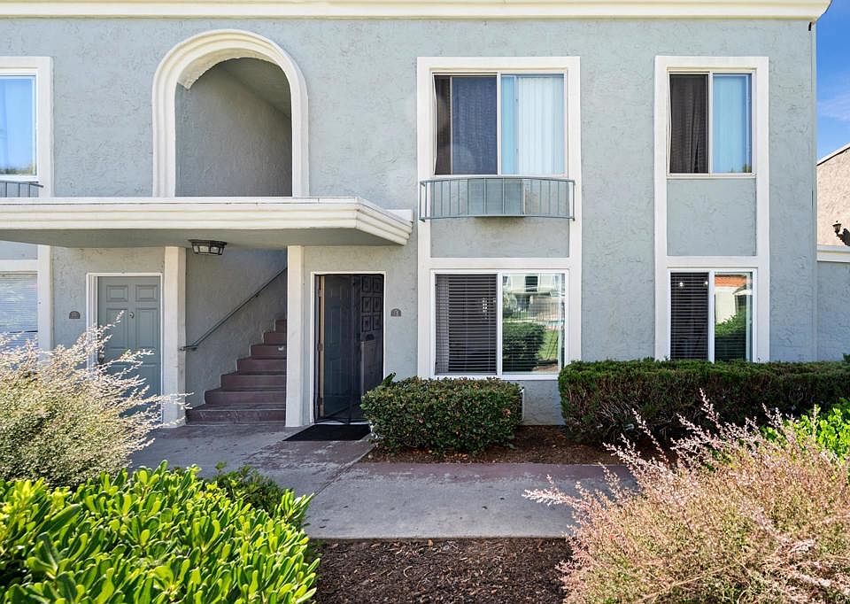 1st image of 1240-1240 N Broadway N #13