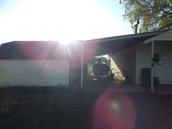 5th image of 525 N Milburn Ave