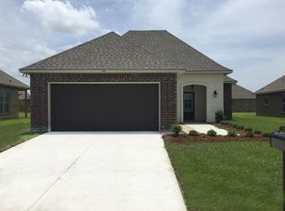 114 Red Maple Dr, Gray, LA 70359