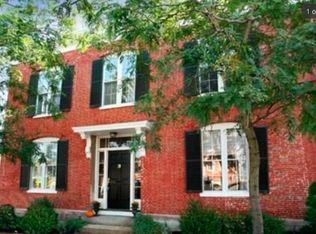 1 Market St, Newburyport, MA 01950