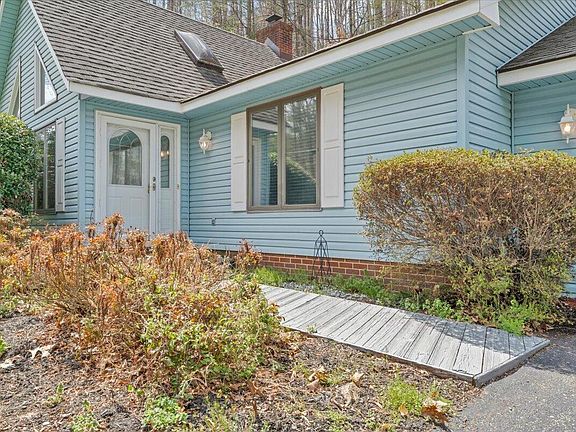 4th image of 6505 Poage Valley Rd